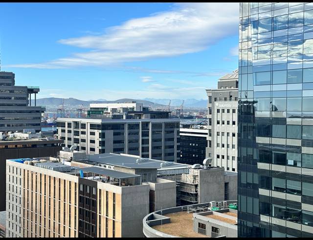 1 BEDROOM APARTMENT FOR SALE IN CAPE TOWN CITY CENTRE